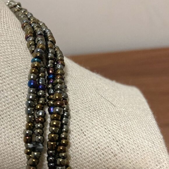 Esmor Vintage Signed Multistrand Necklace with Black Agate and iridescent Beads. - Picture 5 of 7